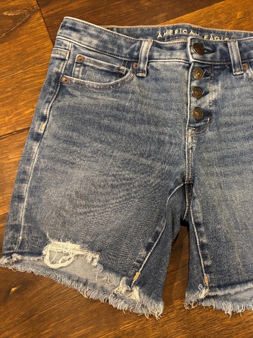 American eagle skinny Bermuda shorts size 4